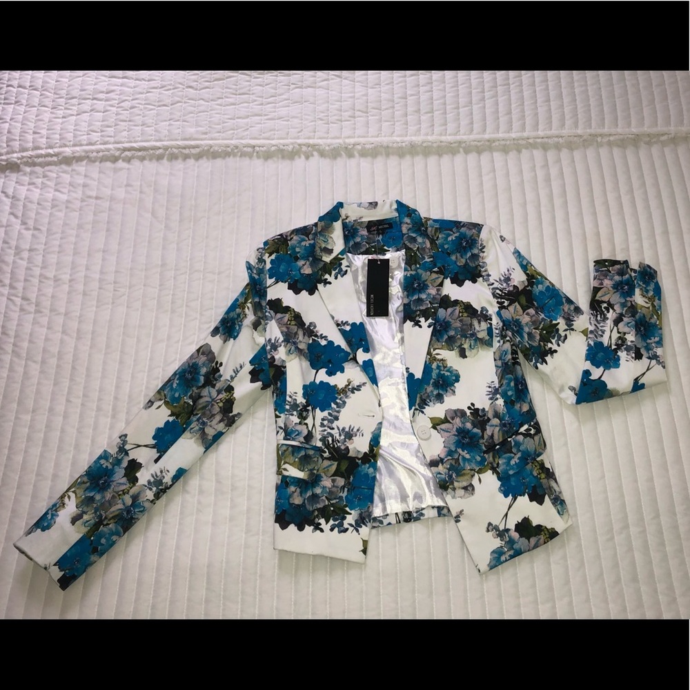 Blue & White Funky Floral Blazer